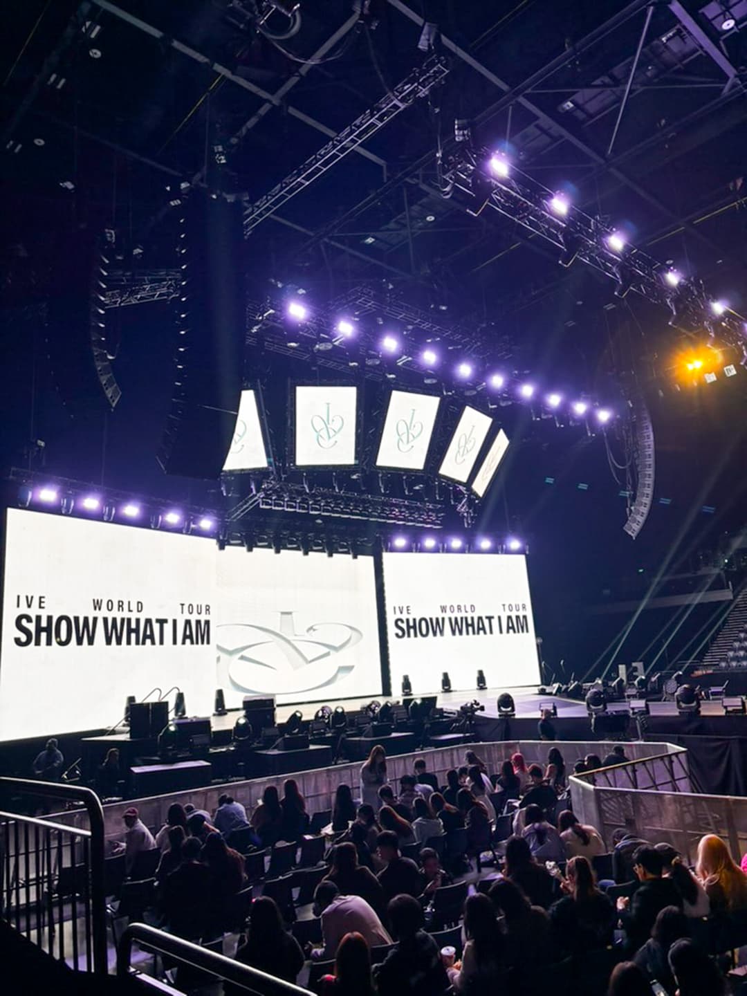 IVE World Tour : SHOW WHAT I AM — photo 5